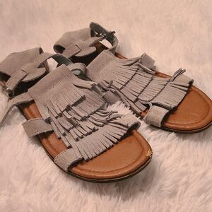 Minnetonka Strappy Fringe Sandals Suede Upper Leather Open Toe Brown Blue Size 9